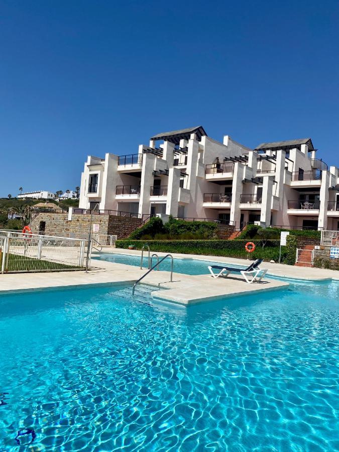 Sunshine Beach Front Complex, Wifi, Modern Casares Buitenkant foto