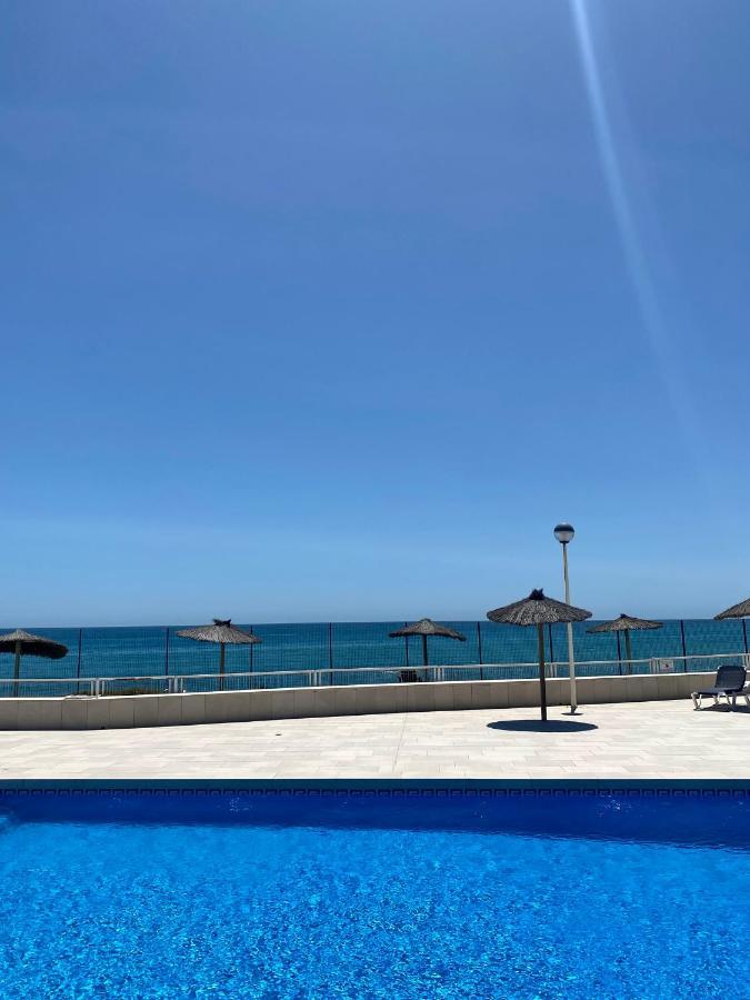 Sunshine Beach Front Complex, Wifi, Modern Casares Buitenkant foto